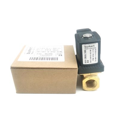 AC220V 00126219 Solenoid Valve Burkert AC220V 6014 C Normalde Kapalı G1/8 1.5 Akış Deliği 8W Paslanmaz Çelik Valf Vücudu 0~16bar