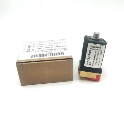 00295636 Elektromanyetik Valf Burkert G1/2 2/2 Normalde Açık 12 Akış Deliği FKM Bakır Valf Vücudu AC220V 1-32bar