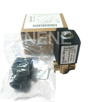 Burkert Solenoid Valve 00134241 6013 Tip Doğrudan Eylemli G1/8-Inch 2.5 Akış Deliği FKM Kapalı Bakır Valf Vücudu 24VAC 8W 0~16bar