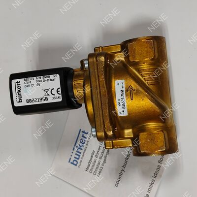 13.0 Akış Açısı Solenoid Valf BURKERT Tipi 6281 00221873 G1/2 2/2 Normalde Kapalı Bakır Vücut FKM Mühür AC220V 8W 0.2-16bar 0~+120°C