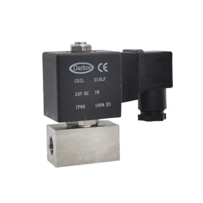 2 Yolu Normalde Kapalı Pnömatik Solenoid Valf PTFE Mühür Madde 25mm Açıklık Boyutu 1 "Port Boyutu Basınç 6'dan 120 Bar'a 24VAC
