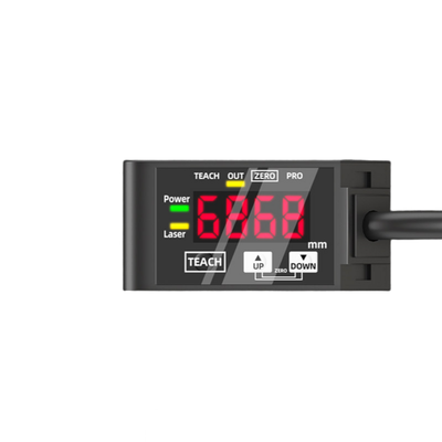HG-C1200 Görünür Kırmızı Lazer Yer değiştirme Detektörü 0,05 Yüzde Fs Her Derece C. Sıcaklık Dayanıklılığı Işık Karanlıkta Seçilebilir Modda Endüstriyel Pozisyon Testi