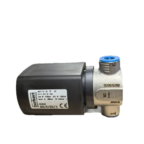 24VAC Pnömatik Solenoid Valf 1/4 Port Boyutu 2 Yolu Normal Açık FKM Mühürlenme Malzemesi Endüstriyel Otomasyon Sistemleri için İdeal 20047353